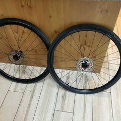 Alex rims 700 x 32 mm tyres, rotors 160mm