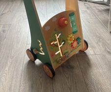baby walker
