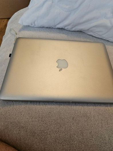 macbook pro i7 early 2011