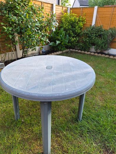 Garden table