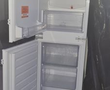 Hotpoint Integrated Fridge Freezer