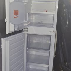 Hotpoint Integrated Fridge Freezer