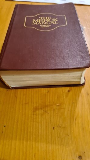 1987. The Merck Manual Fifteenth Edition. Medical. Hardback. In Good Condition