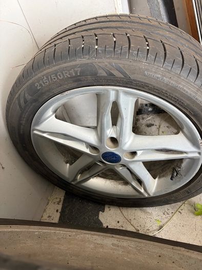 ford focus alloys