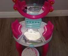 Barbie dressing table