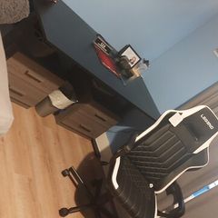 computer table and chair