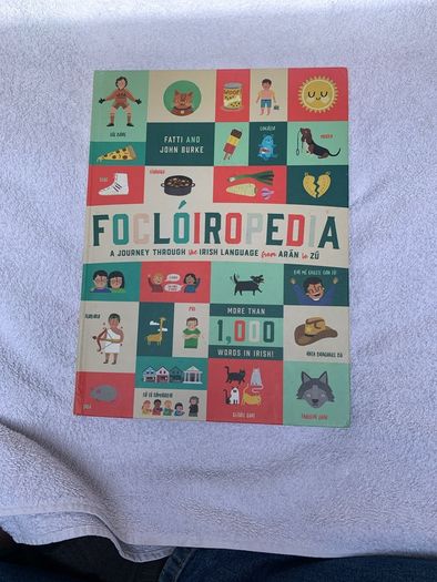 Focloiropedia kids book