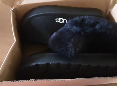 Brand New UGGS