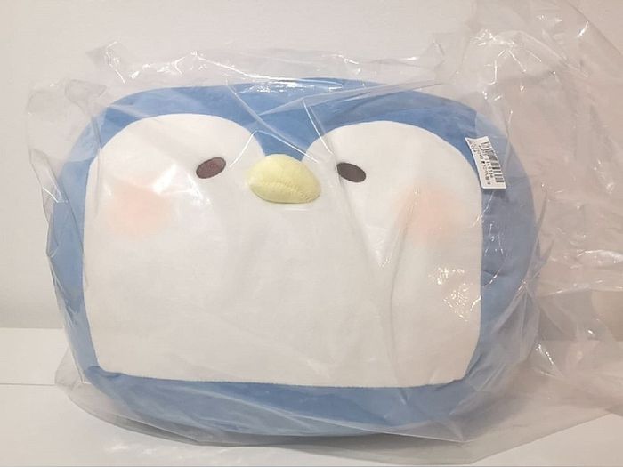 Funi Funi Marshmallow Penguin cushion