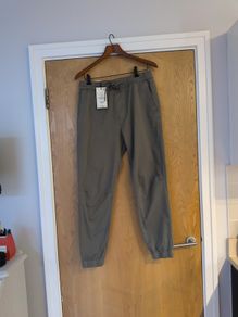 Zara Jade Green Jogger Fit Trousers.   S. L. -16.   B.N.W.T.