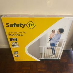 child safety gate/stair gate