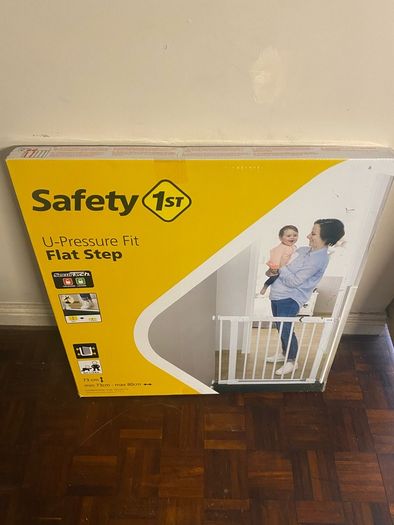 child safety gate/stair gate