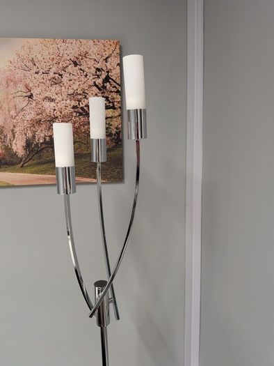 Stylish floor lamp