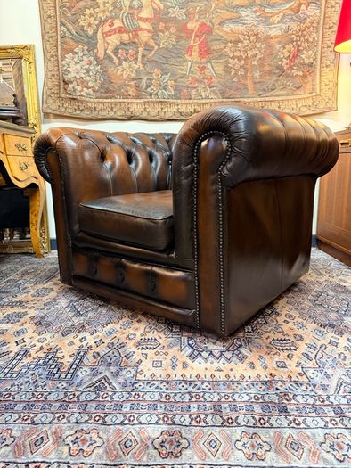 Vintage Chesterfield Club Chair in Rich Faded Brown Leather
