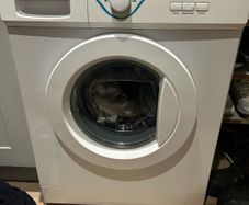 Washing Machine / Tumble dryer