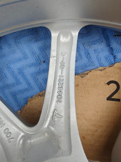 Alloy wheels
