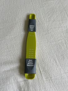 Measuring spoon