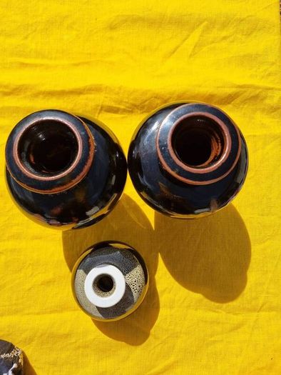 Louis Mulcahy Vases. Vinted. Set of 3.