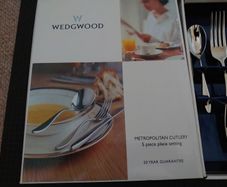 Wedgewood Metropolitan 5 Piece Cutlery Set