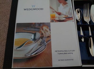 Wedgewood Metropolitan 5 Piece Cutlery Set