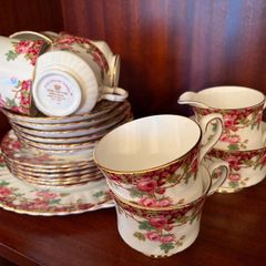 Royal Stafford Olde English Garden
