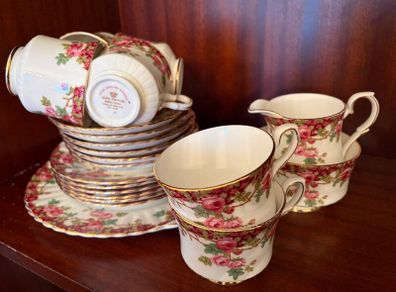 Royal Stafford Olde English Garden