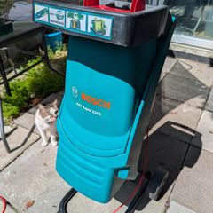 Bosch AXT 2200 garden shredder