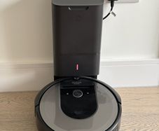 iRobot Roomba i7+ with Self-Emptying Clean Base Smart Mapping Top Model
