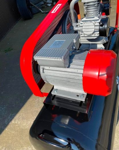 200 Litre 4 HP 8 Bar Direct Drive Electric Air Compressor