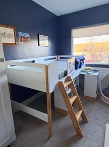 Mid sleeper bed