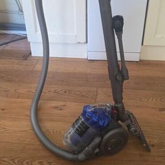 Dyson DC26 Vacuum Cleaner