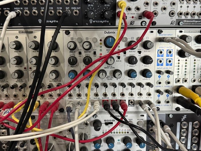 Intellijel Dubmix Mixer & Expanders