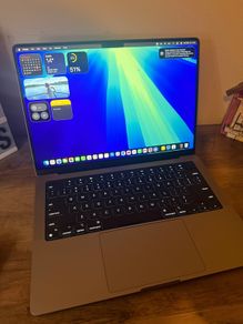 MacBook M1 Pro 98% battery health