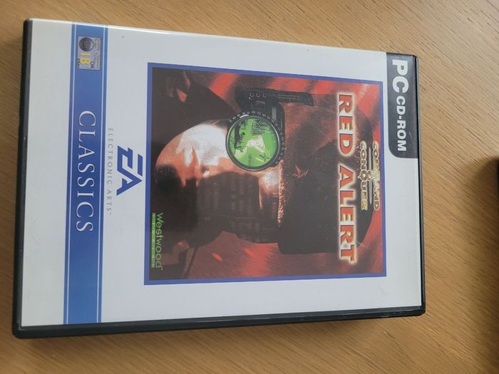 Command & Conquer - The First Decade (PC DVD ROM) - Plus bonus C&C games
