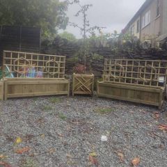 Rustic Planter Trellis