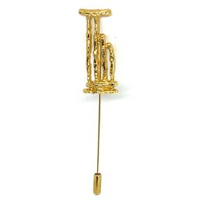 Vintage Un Jour Ailleurs hat pin
