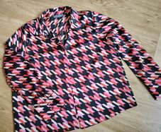 Ladies Shirt  Size 16