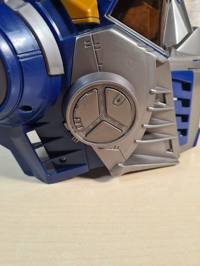 Transformers Optimus Prime Electronic Talking Voice Changer Helmet Mask Hasbro 2006