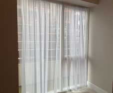 Curtain Pole & Net Curtain (nearly new condition)