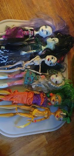 monster high dolls.