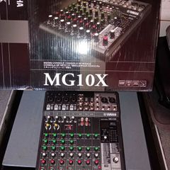 Yamaha MG10X Mixer