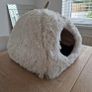 pet bed/cave Image 3