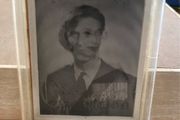 Vintage Queen Elizabeth II Coronation Fairylite Lenticular Hologram