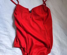 Boohoo body suit red size 8UK