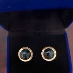 Vintage charming pair of cufflinks.