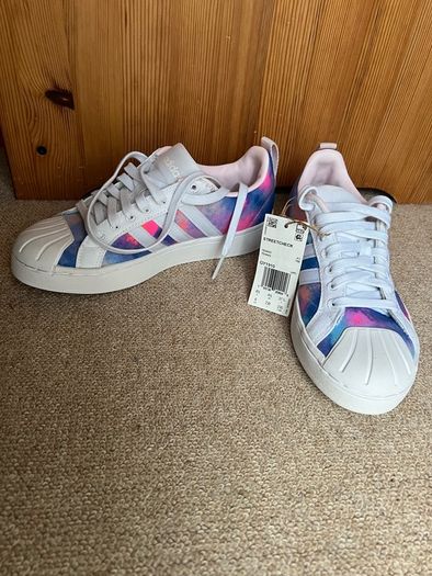 Adidas originals street check