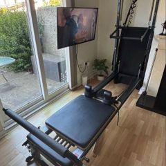 Reformer Pilates machine