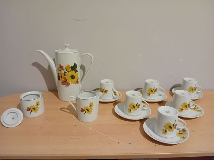 Porcelana Real Brasil design tea set