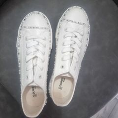 Bridal Style Runners (Dunnes Stores Size 5) Brand New. Can post