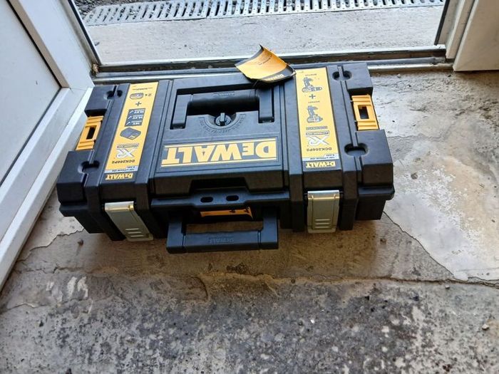 Dewalt